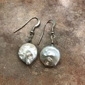 Coin pearl earrings with silver spiral. Swarovski